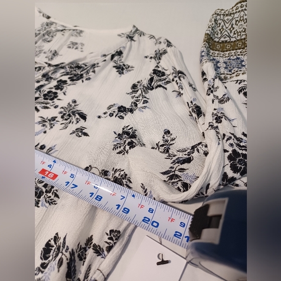 NWT Sonoma White With Navy Blue Flowers Women's Blouse - Picture 9 of 13